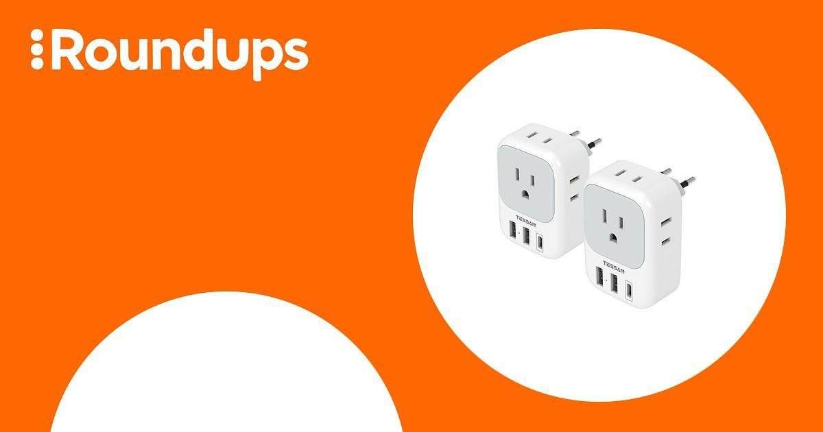 Zwei Tessan-Reiseadapter mit USB-Anschlüssen. Ideal für internationale Reisen.